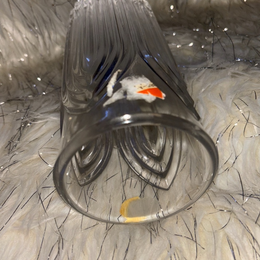 Clear Ribbed Glass Vase - Picture 3 of 7